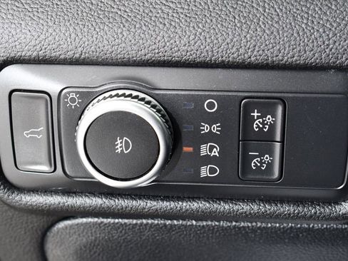 Used 2022 Ford Explorer XLT w/ Equipment Group 202A image 31