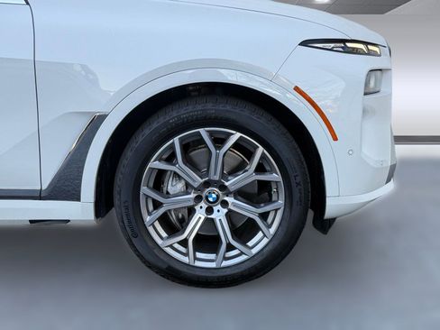 Certified 2023 BMW X7 xDrive40i w/ Premium Package image 10