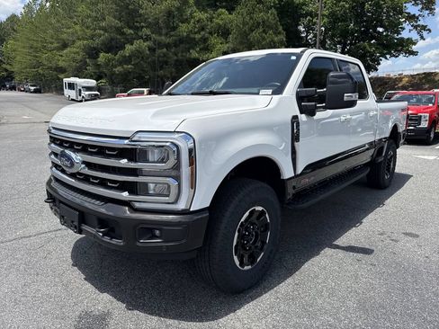 Used 2025 Ford F250 King Ranch w/ Tremor Off-Road Package AWD/4WD image 3