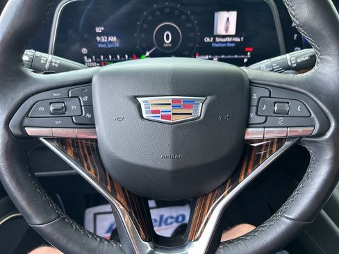 Used 2022 Cadillac Escalade Luxury w/ LPO, Floor Liner Package AWD/4WD image 25
