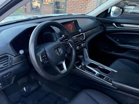 Used 2018 Honda Accord LX image 27