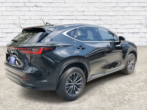 Used 2025 Lexus NX 250 250 Premium w/ Towing Package (2000 Lbs) image 4
