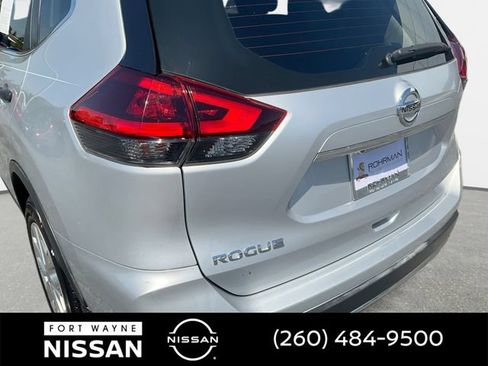 Used 2018 Nissan Rogue S FWD image 29