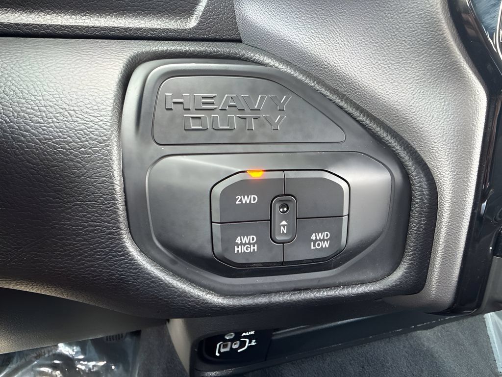 Used 2026 RAM 2500 Big Horn AWD/4WD image 19