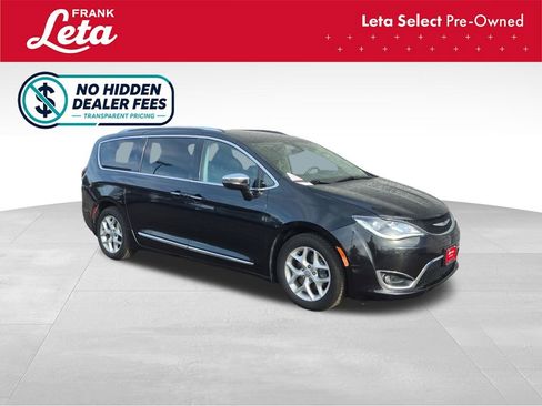 Used 2020 Chrysler Pacifica Limited FWD image 3