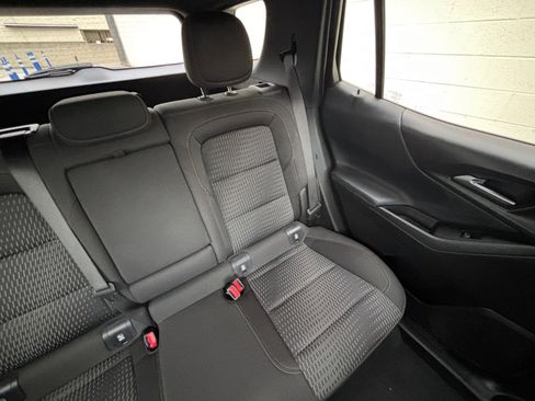 Used 2025 Chevrolet Equinox LT image 37