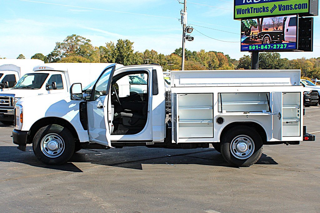 Used 2027 Ford F250 XL RWD image 7