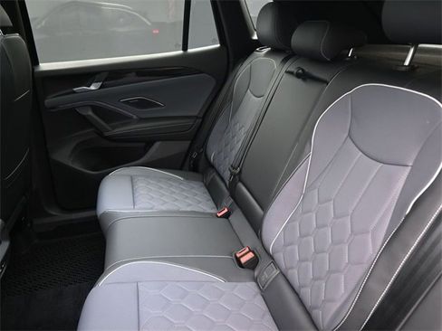 New 2026 Volkswagen Tiguan SEL R-Line image 10