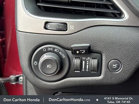 Used 2022 Jeep Cherokee Latitude Lux AWD/4WD image 28