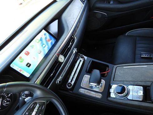 Used 2020 Genesis G90 3.3T Premium image 66