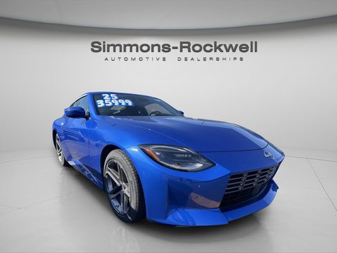 Used 2025 Nissan Z Sport w/ Floor Mat Package RWD image 5