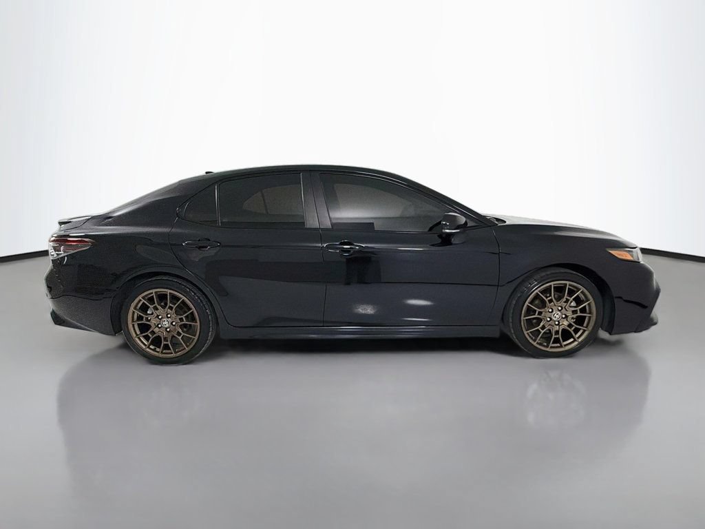 Used 2023 Toyota Camry SE FWD image 8