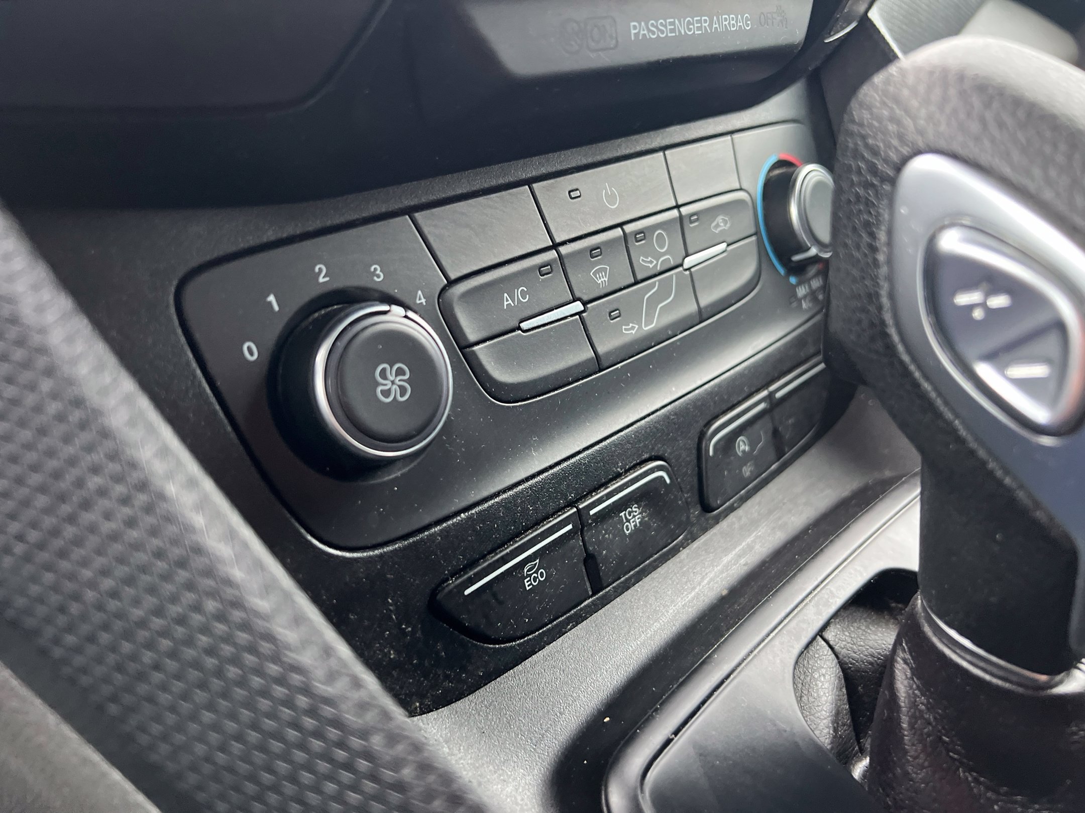 Used 2019 Ford Transit Connect XL FWD image 36