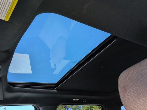 Certified 2022 Ford F150 XLT w/ Equipment Group 302A High image 22