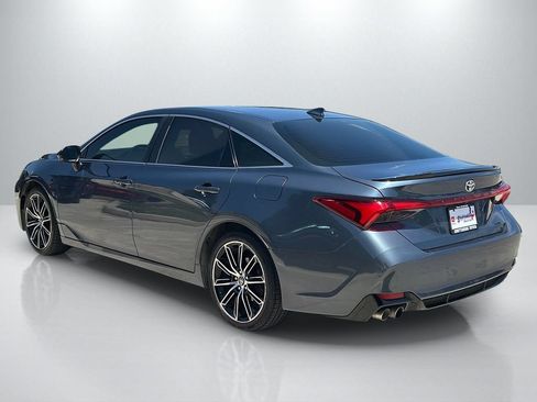 Used 2019 Toyota Avalon XSE FWD image 7