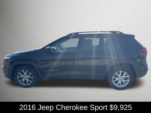 Used 2016 Jeep Cherokee Sport FWD image 6