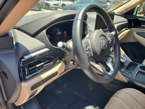 Used 2025 Acura MDX SH-AWD image 16