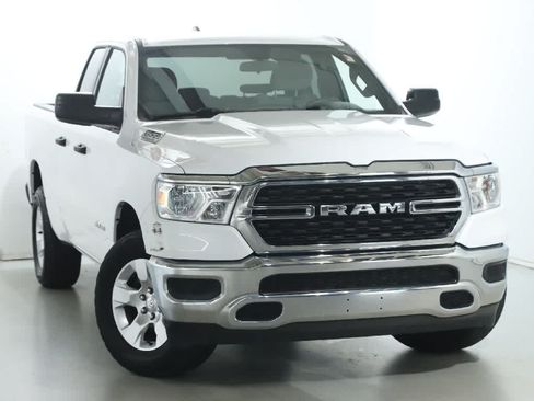 Used 2024 RAM 1500 Big Horn AWD/4WD image 2