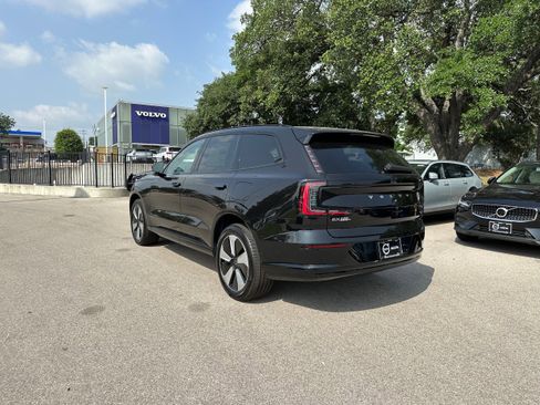 New 2025 Volvo EX90 Plus image 4