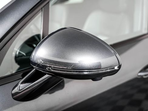 Certified 2023 Porsche Macan S AWD/4WD image 30