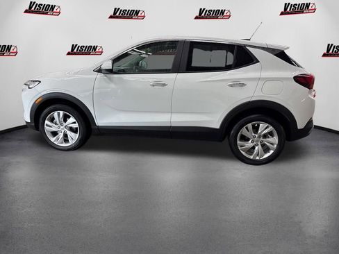 Used 2024 Buick Encore GX Preferred w/ Comfort Package FWD image 8