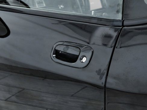 Used 2009 Dodge Challenger SRT8 image 33