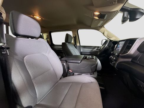 Used 2019 RAM 1500 Big Horn image 29