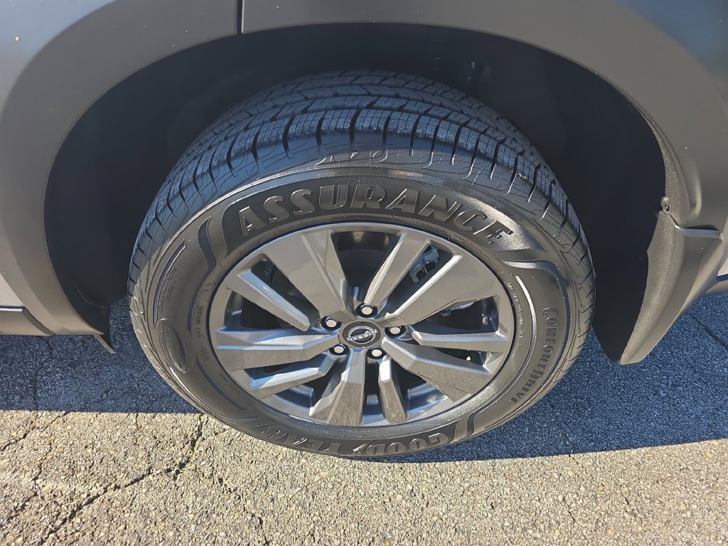 Used 2023 Nissan Pathfinder S AWD/4WD image 11