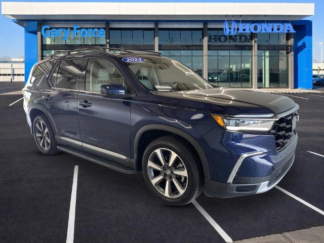 Used 2024 Honda Pilot Elite image 1