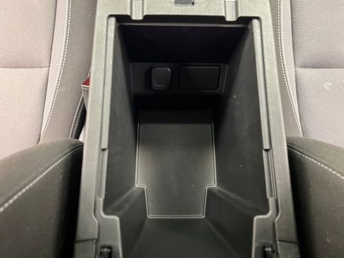 Used 2025 Chevrolet Blazer LT FWD image 38