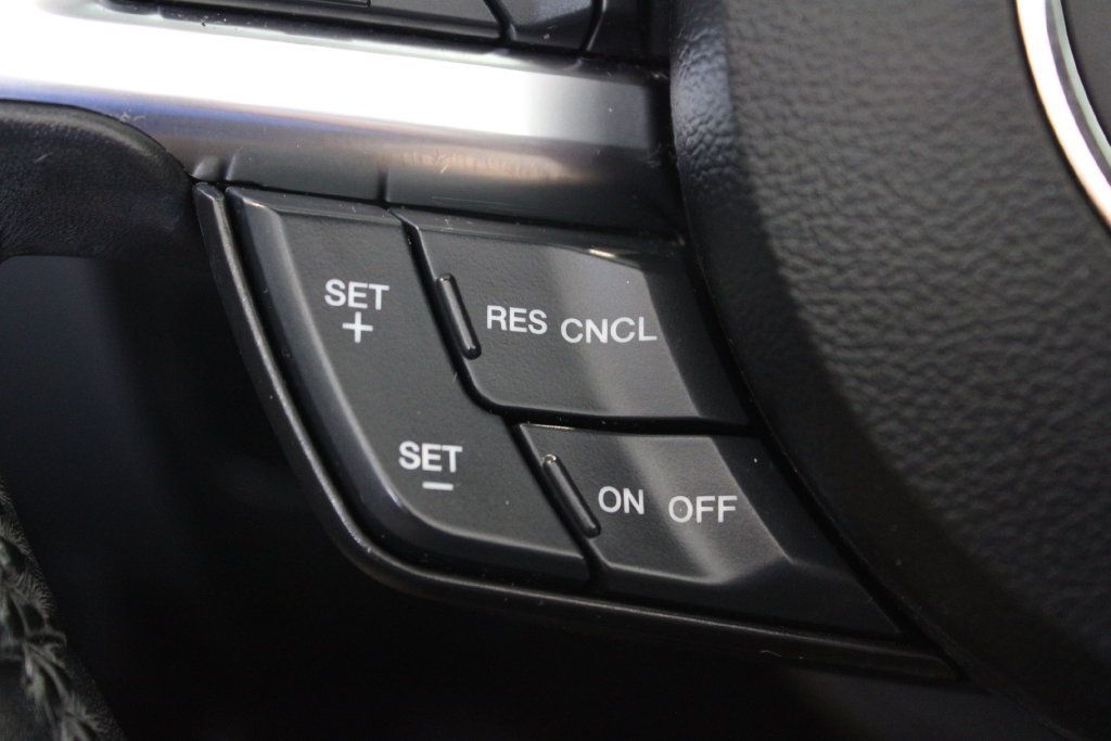 Used 2019 Ford Mustang Premium RWD image 27