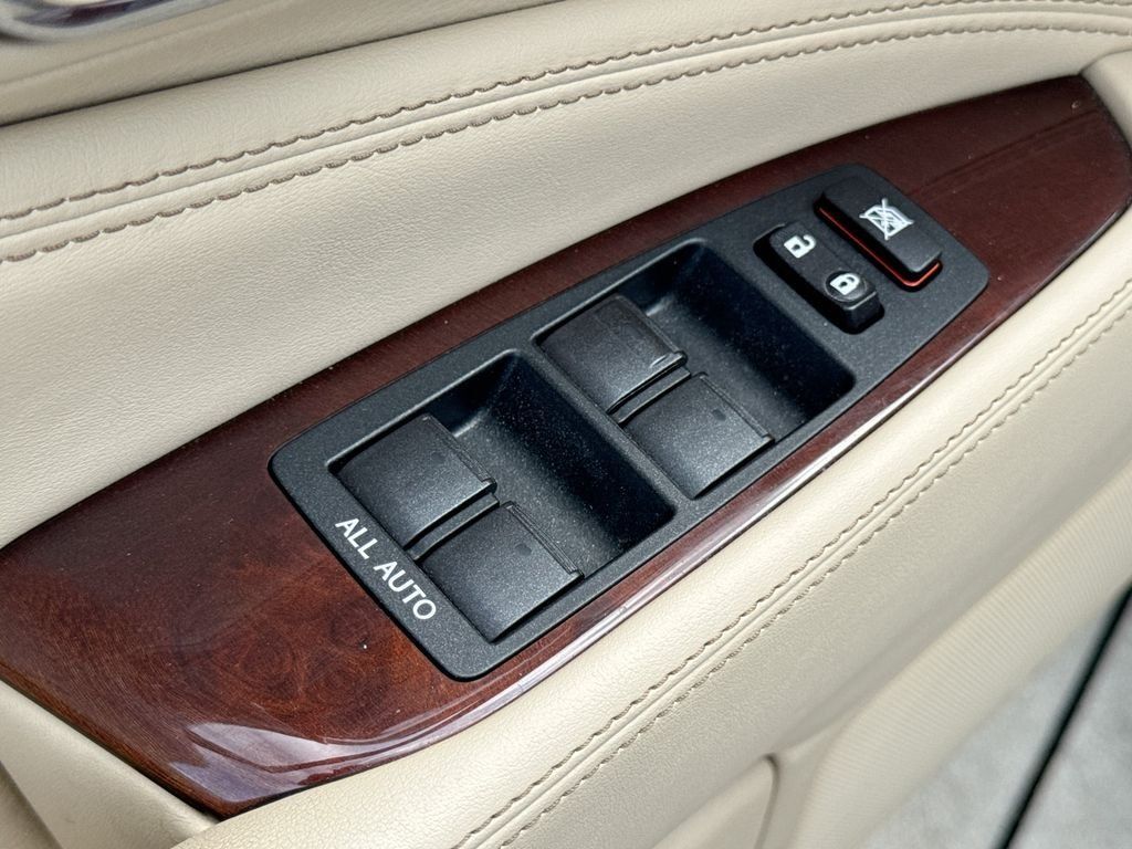 Used 2017 Lexus LS 460 w/ Comfort Package RWD image 14