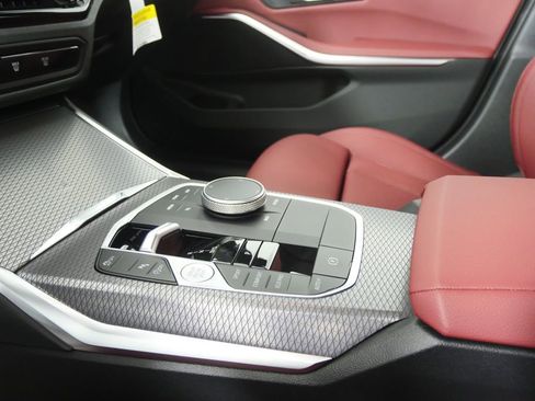 New 2026 BMW 330i Sedan w/ M Sport Package RWD image 20