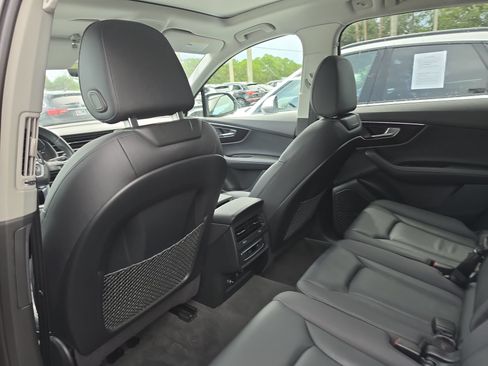 Used 2024 Audi Q7 2.0T Premium Plus w/ Premium Plus Package AWD/4WD image 10