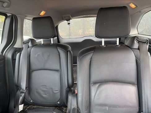 Used 2024 Honda Odyssey EX-L image 12
