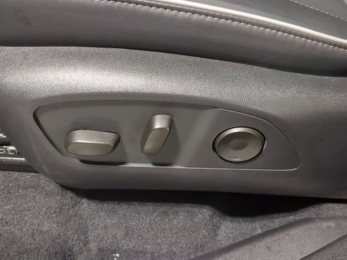 Used 2025 Buick Enclave Preferred image 29