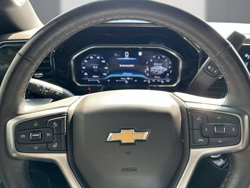 Used 2022 Chevrolet Silverado 1500 LT AWD/4WD image 21