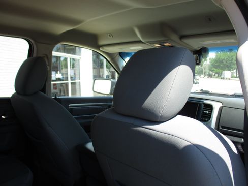 Used 2018 RAM 1500 Big Horn AWD/4WD image 24