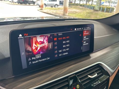 Used 2022 BMW 540i w/ M Sport Package image 7