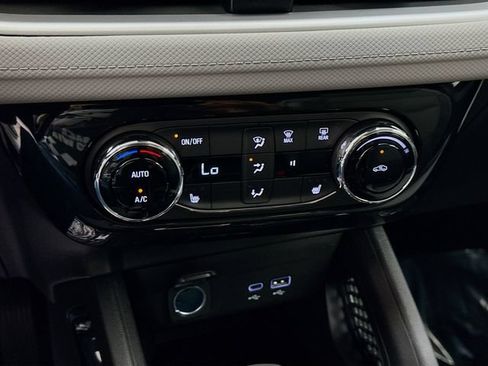 New 2026 Chevrolet TrailBlazer LT w/ Convenience Package AWD/4WD image 17