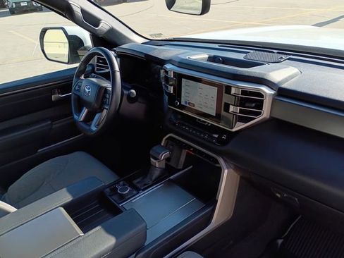 Used 2025 Toyota Sequoia SR5 image 7