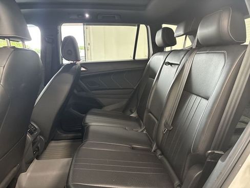 Used 2024 Volkswagen Tiguan SE R-Line AWD/4WD image 17