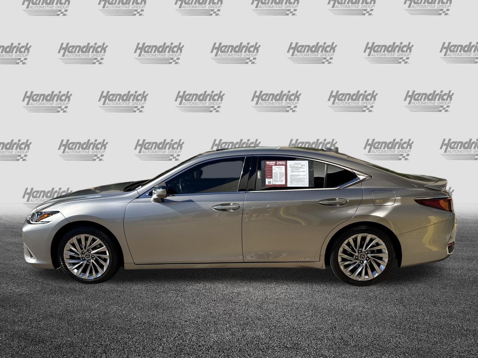 Used 2021 Lexus ES 300h w/ Accessory Package 2 FWD image 7