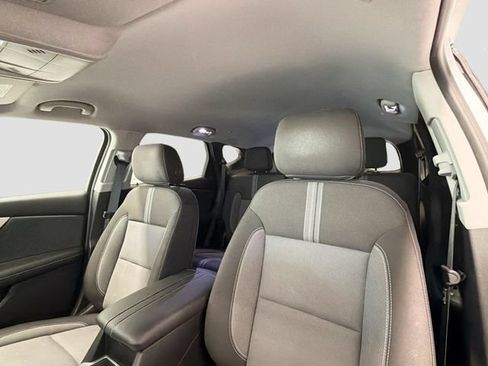Used 2024 Chevrolet Blazer LT w/ Driver Confidence Package FWD image 19
