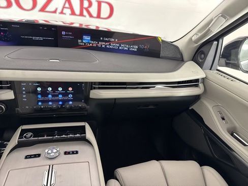 New 2025 Lincoln Navigator Reserve image 12