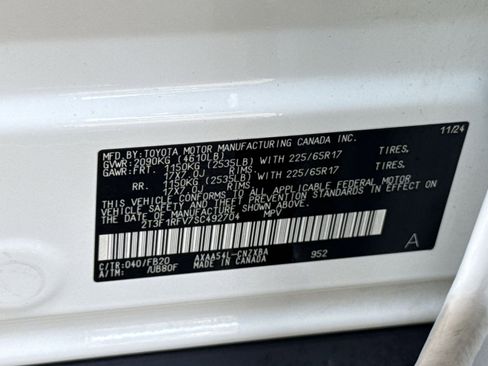 Used 2025 Toyota RAV4 LE image 27