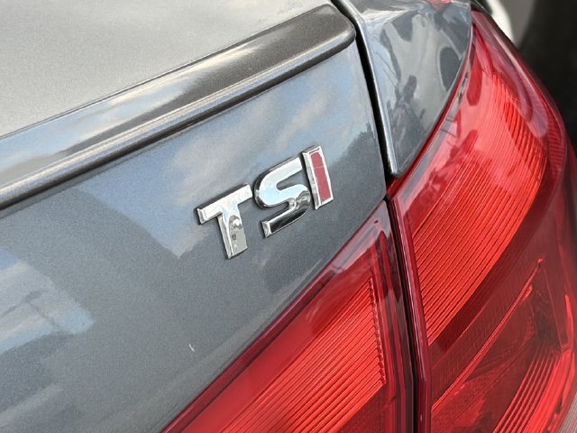 Used 2014 Volkswagen Passat 1.8T Wolfsburg Edition FWD image 8