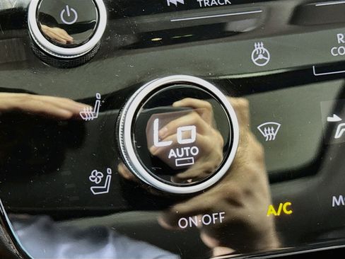 Used 2023 INFINITI QX60 Luxe w/ Vision Package AWD/4WD image 5