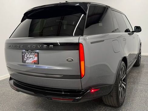 Used 2023 Land Rover Range Rover SE image 8