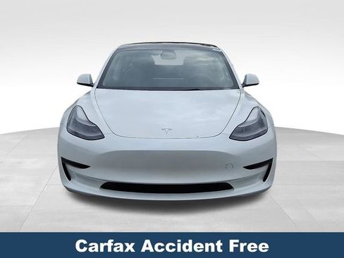 Used 2023 Tesla Model 3 Standard Range RWD image 2